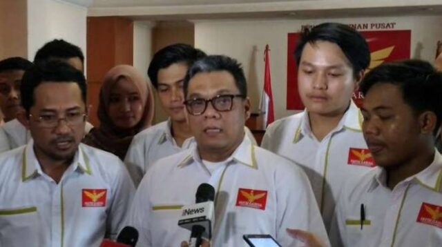 Ketua umum partai garuda ahmad ridha sabana